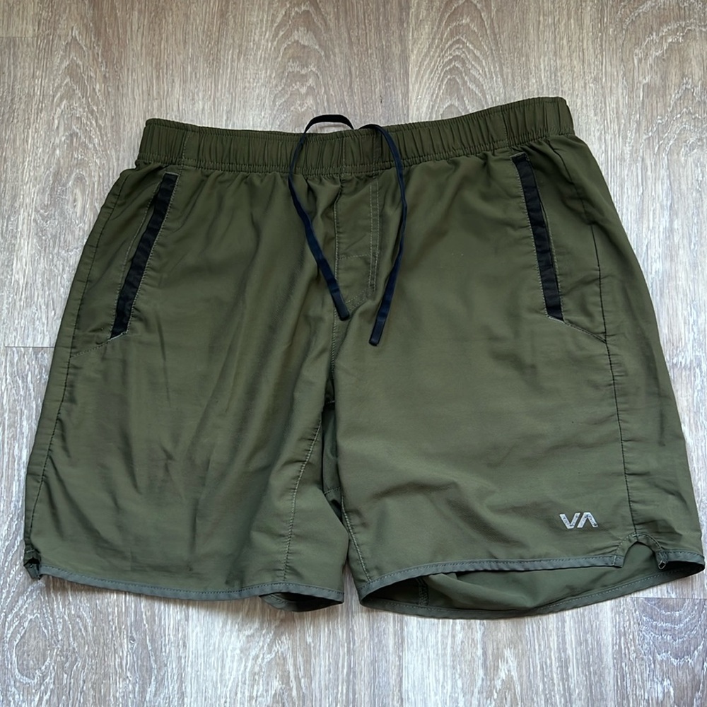 Rvca medium yogger shorts 7” inseam